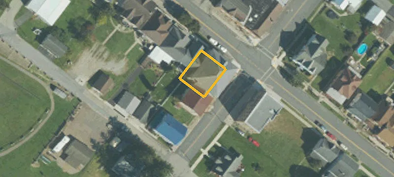 100 Main St