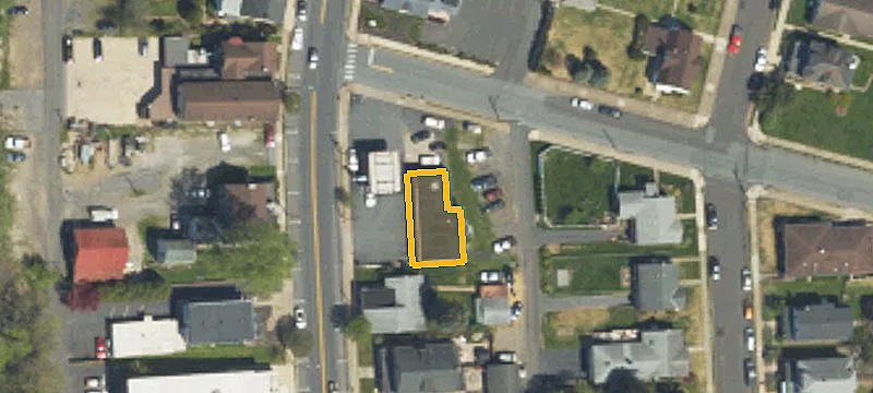 1169 Main St
