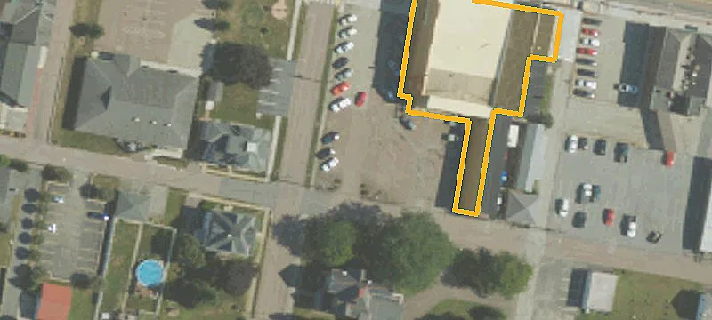 506 Main St