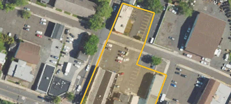Walnut St