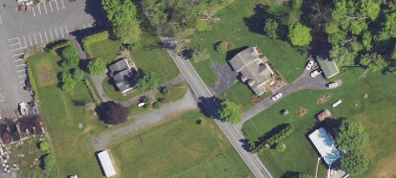 1749 Bowmansville Rd