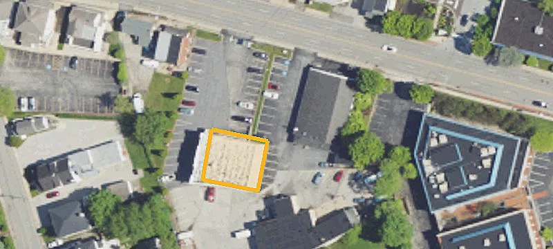 860 Lancaster Ave