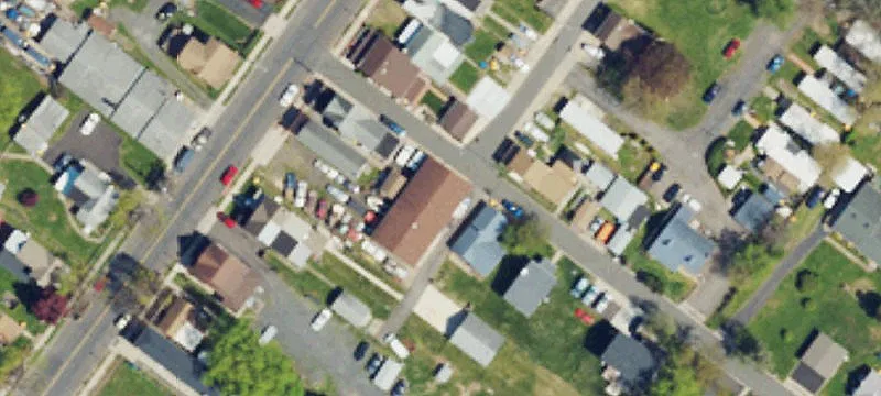 Pond St