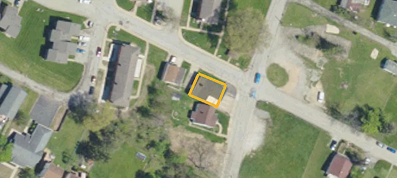 595 Maple Ave