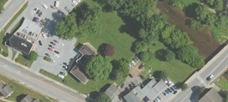 77 Mnr Ave