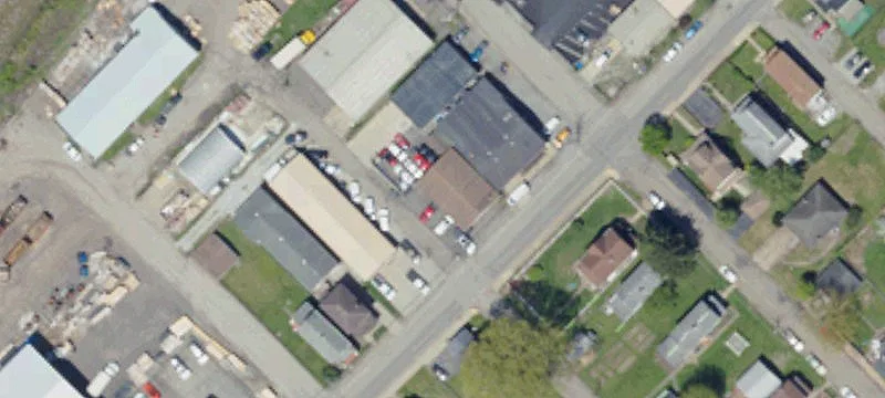 935 Bell Ave