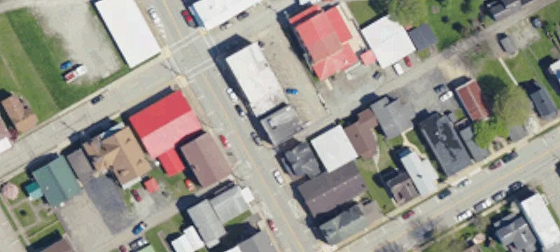 713 Peer St