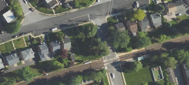 Woodland Ave