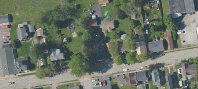 228 Main St