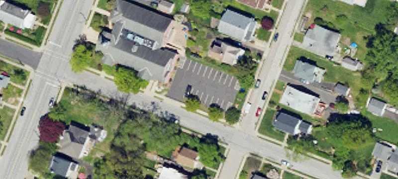 Linden Ave