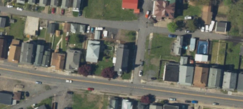 136 Main St