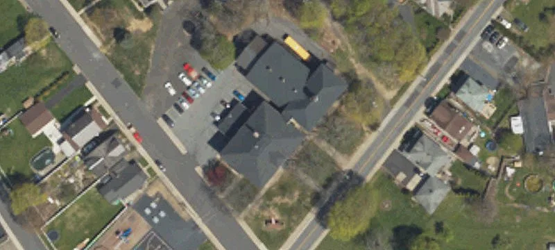 122 Dante St