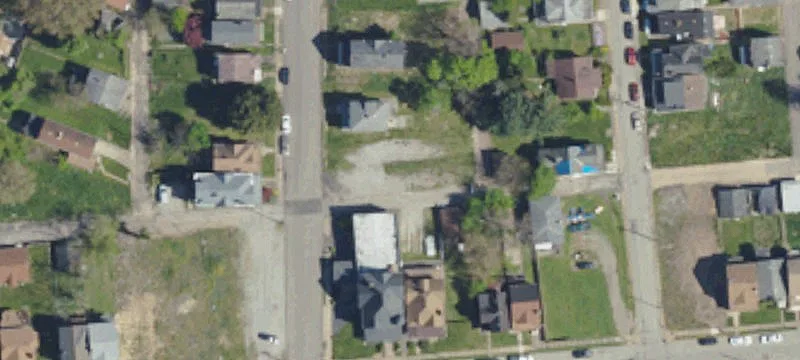 1821 Soles St