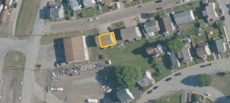 304-306 Cp Ave