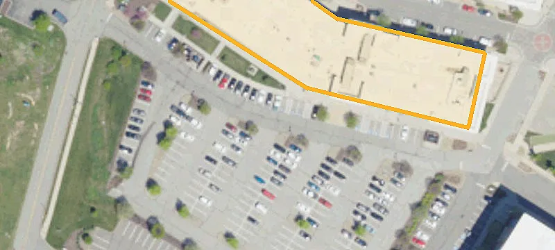 1900 Main St