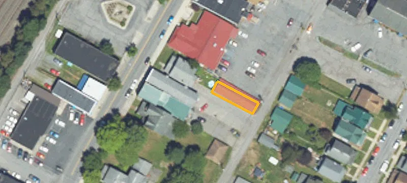 413 Main St