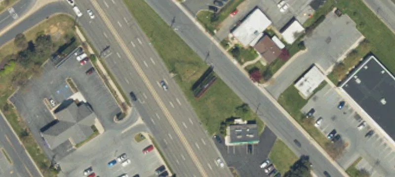 2537 Macarthur Rd