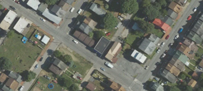 210 4th St