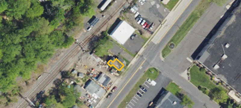 598 Davisville Rd