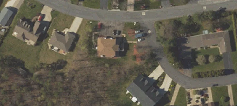 1512 Poolside Dr