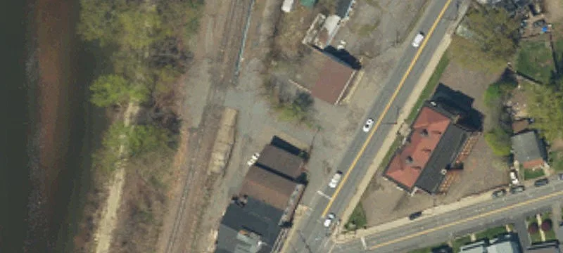 240 Main St