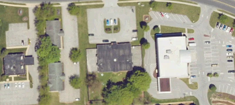 1675 Kenneth Rd
