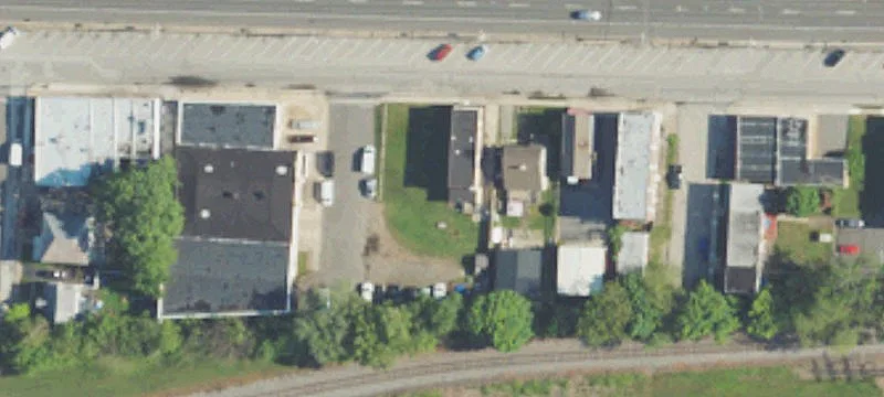 Powhattan Ave
