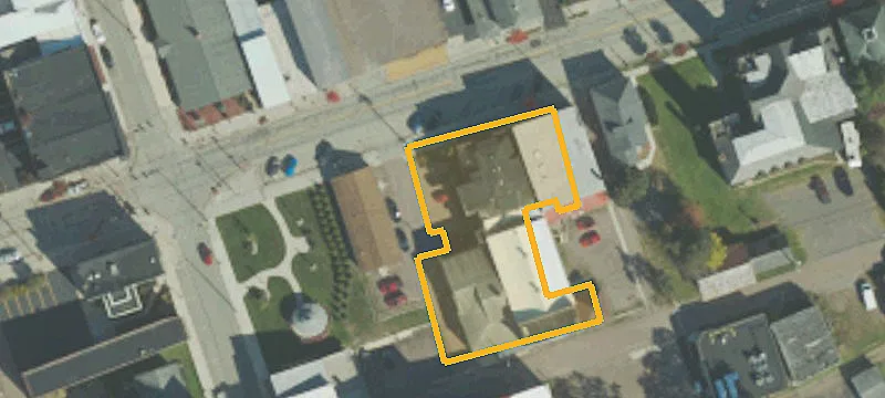 Main Colonial