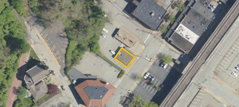 711 Linden Ave