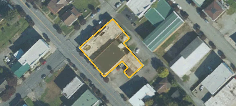 306 Main St