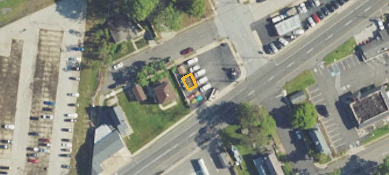 Wyandotte St