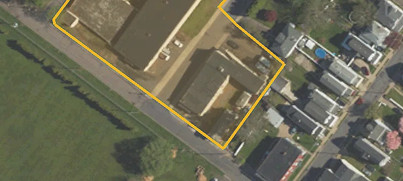 Fellows Ave