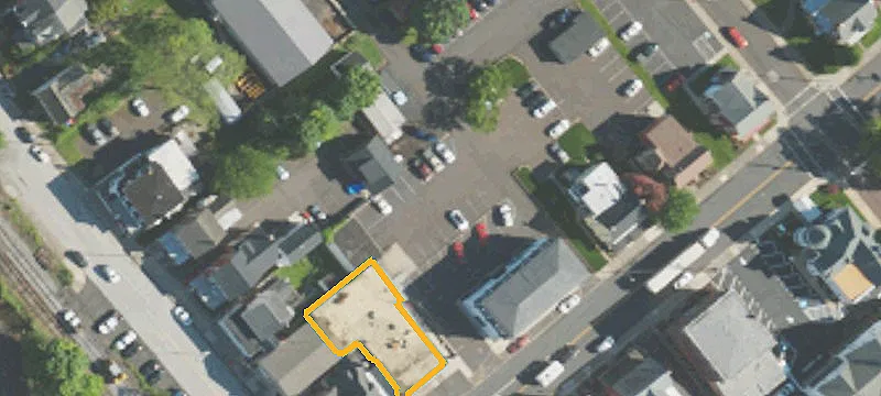 105 Broad St
