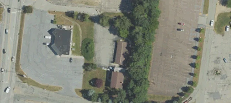 1216 Ctr Ave