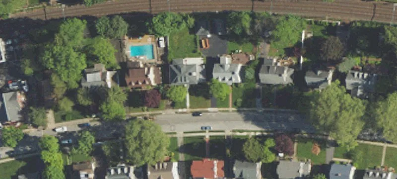 Woodland Ave