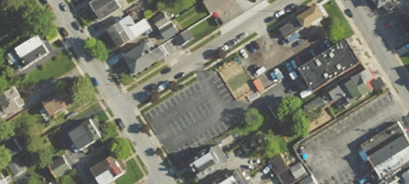 Chestnut Ave