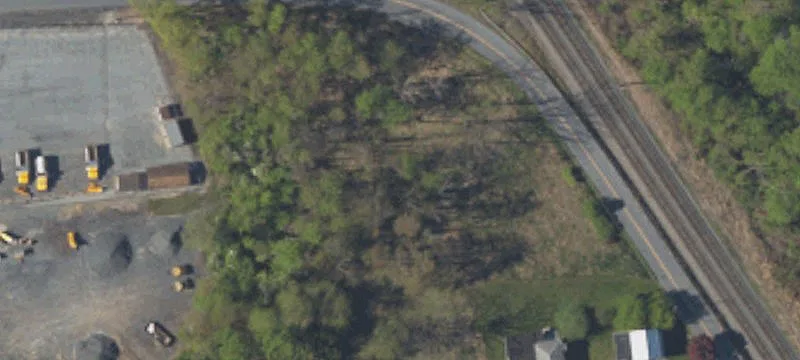 Lowland Rd
