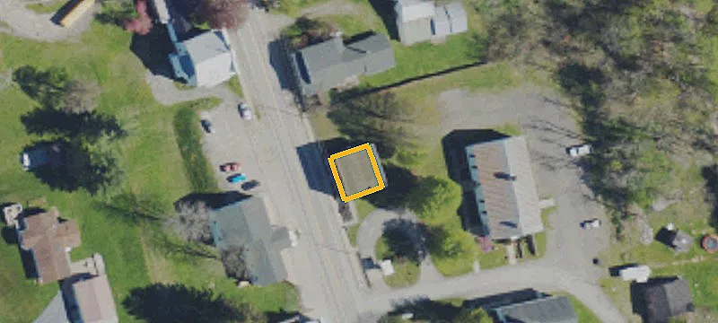 960 Main St