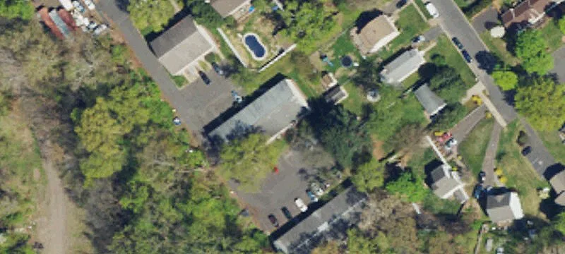 Woodland Ave