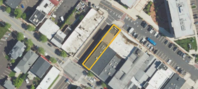 Main St