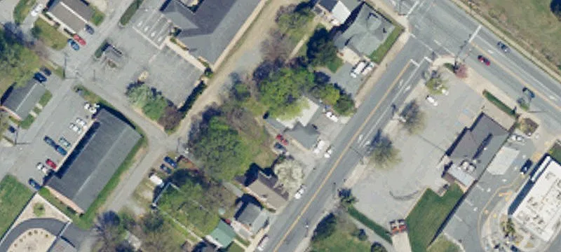 4 Clayton Ave