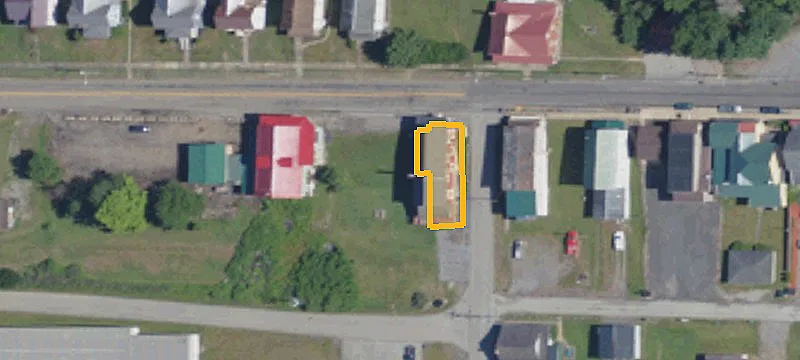 98 Main St