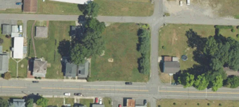 823 Main St