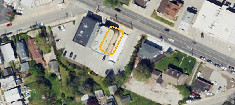 724 Montgomery Ave