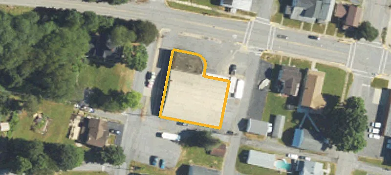 200 Main St