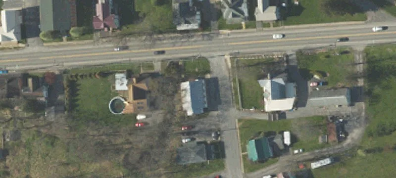 8 Maple Ave