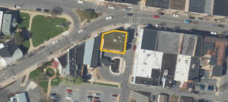 4 Main St
