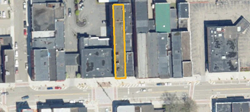 43 Main St