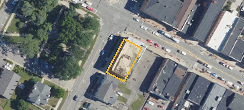 500 Main St