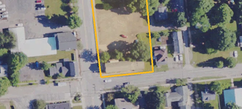 401 Main St